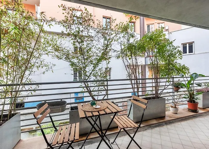 Private Terrace & Parking דירה *