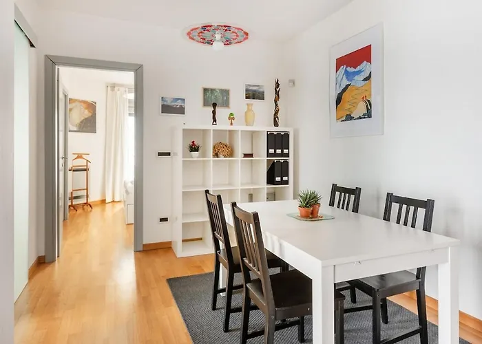 Private Terrace & Parking דירה *